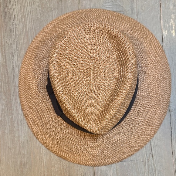 Eric Javits Phoenix Packable Fedora Squishee Straw Sun Hat - Picture 3 of 6
